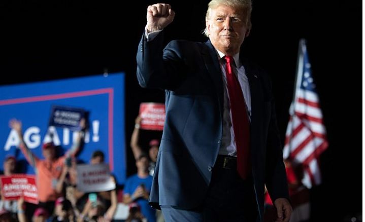 US election 2020: Trump back on campaign trail in Florida