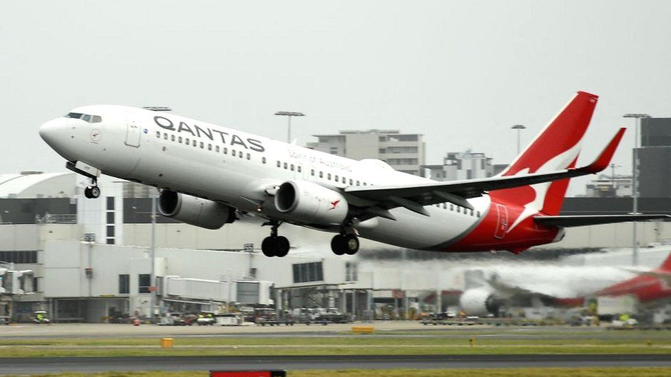 Qantas 'disturbed' by claims of gang infiltration