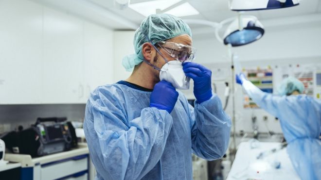 Coronavirus: Safety concerns halt use of 50 million NHS masks