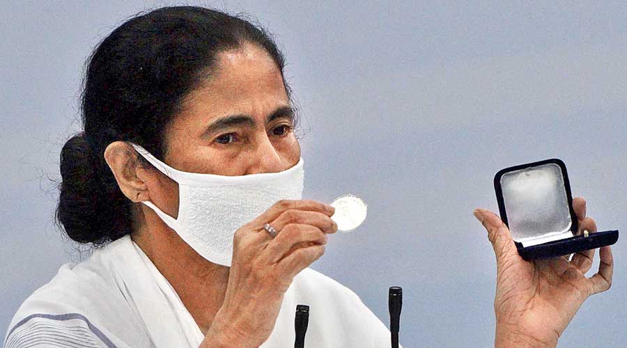 CM vows to step up testing, tracing, tracking in Bengal