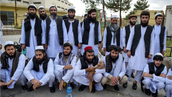 Taliban prisoner release: Afghan government begins setting free last 400
