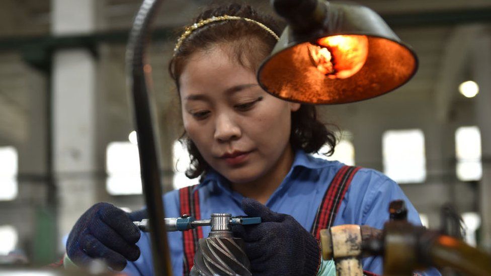 China's growth slowdown suggests recovery is losing steam