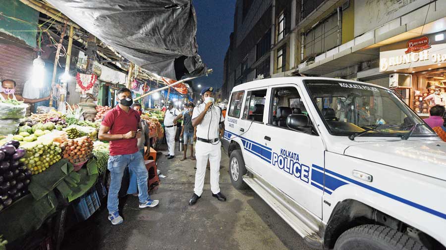 Two-day lockdown: Calcutta Police urges people to stay home